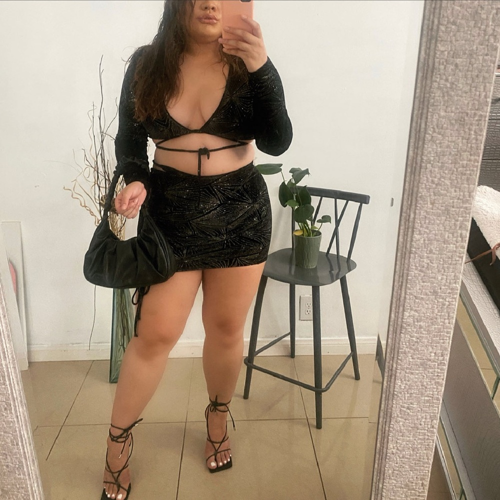 Elegant Black Mini Skirt